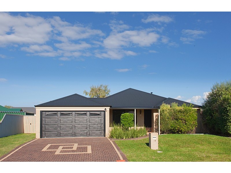 24 Broadwater Boulevard, Broadwater WA 6280