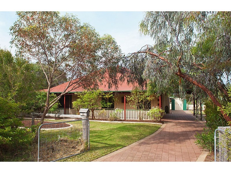 6 Windlemere Drive, Dunsborough WA 6281