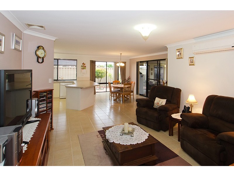 50 Currawong Drive, Broadwater WA 6280