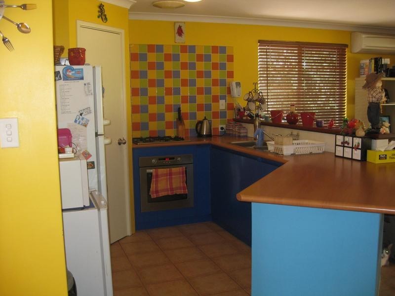 25 Honeyeater Cres, Geographe WA 6280