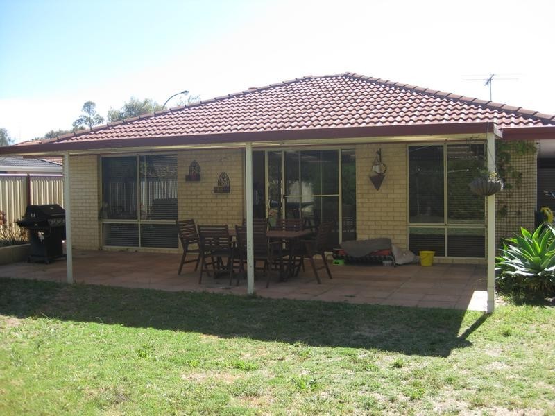 25 Honeyeater Cres, Geographe WA 6280