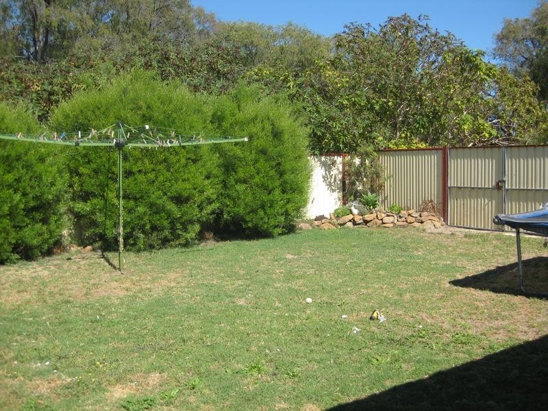 25 Honeyeater Cres, Geographe WA 6280