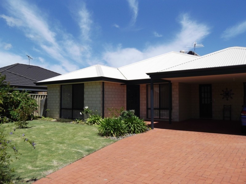 8 Captain Gill Brace, Busselton WA 6280