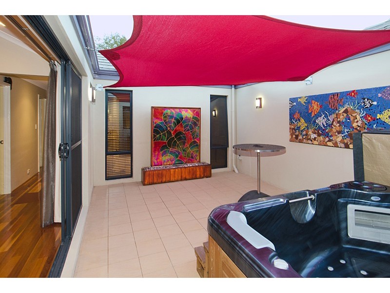 16 Peaker Court, Busselton WA 6280