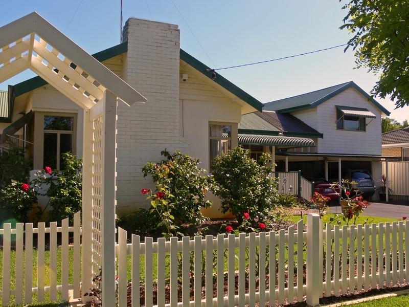 53 Southern Drive, Busselton WA 6280
