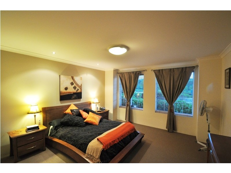 16 Marsupial Bend, Abbey WA 6280
