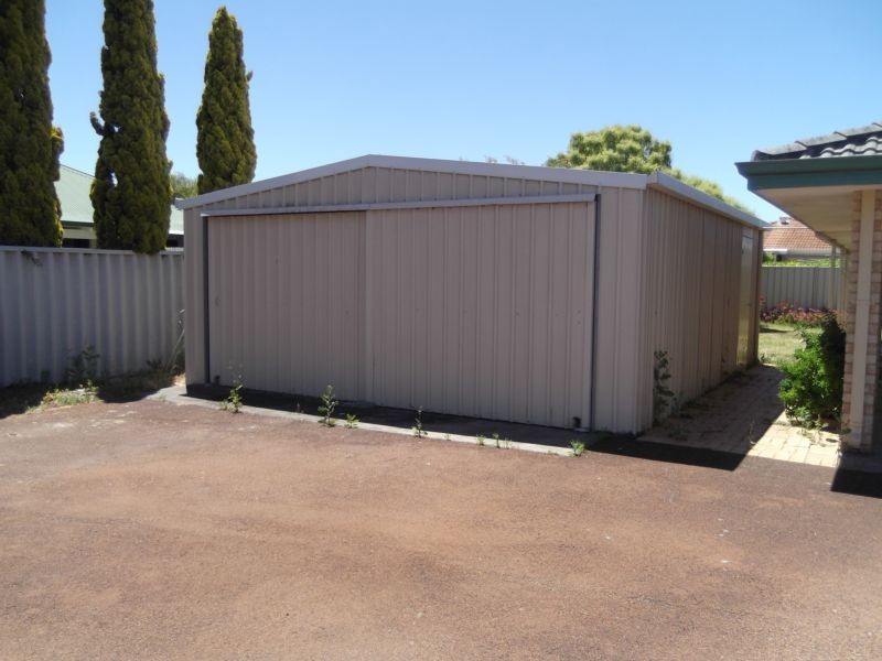 17 Songlark Mews, Geographe WA 6280