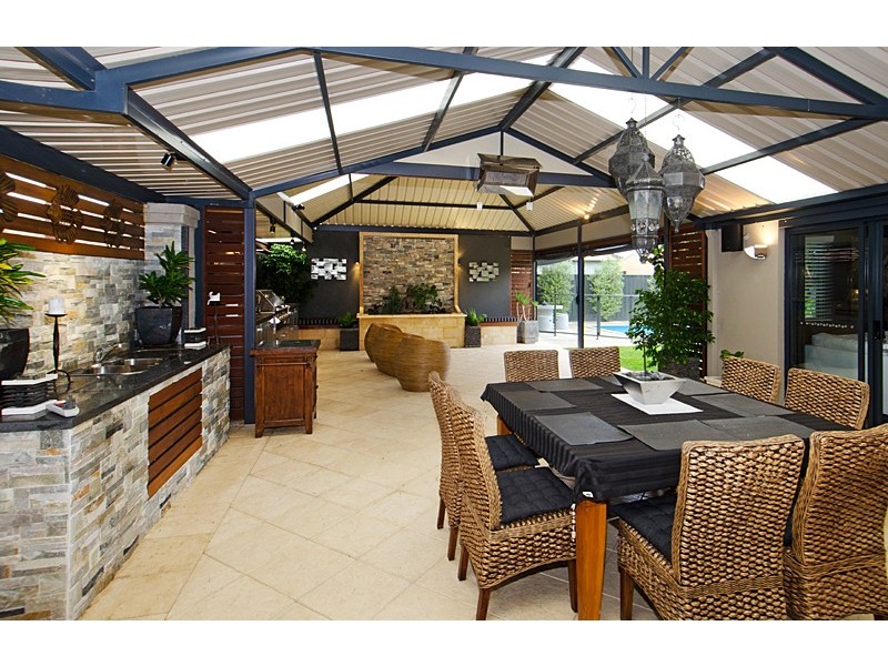 5 Maryllia Road, West Busselton WA 6280