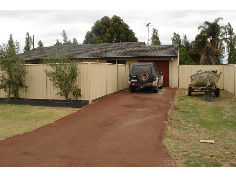 9 Rosemary Drive, Busselton WA 6280