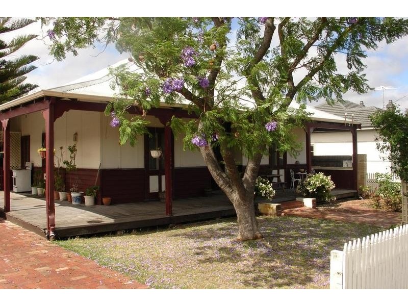 22 Kent Street, Busselton WA 6280