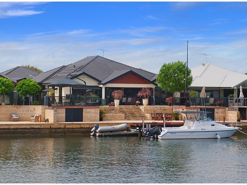 33 Lanyard Boulevard, Geographe WA 6280