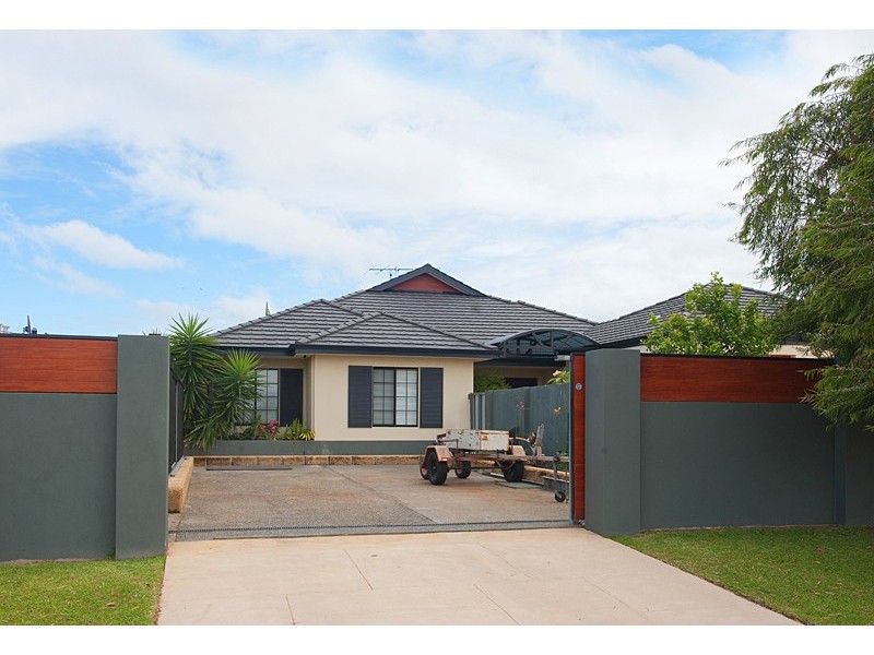 33 Lanyard Boulevard, Geographe WA 6280
