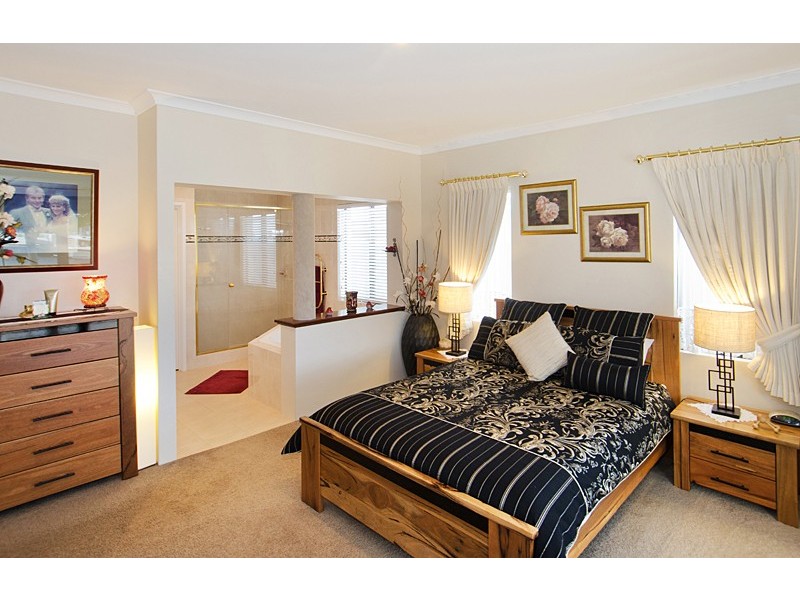 33 Lanyard Boulevard, Geographe WA 6280