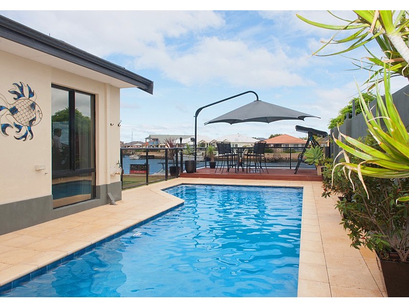 33 Lanyard Boulevard, Geographe WA 6280