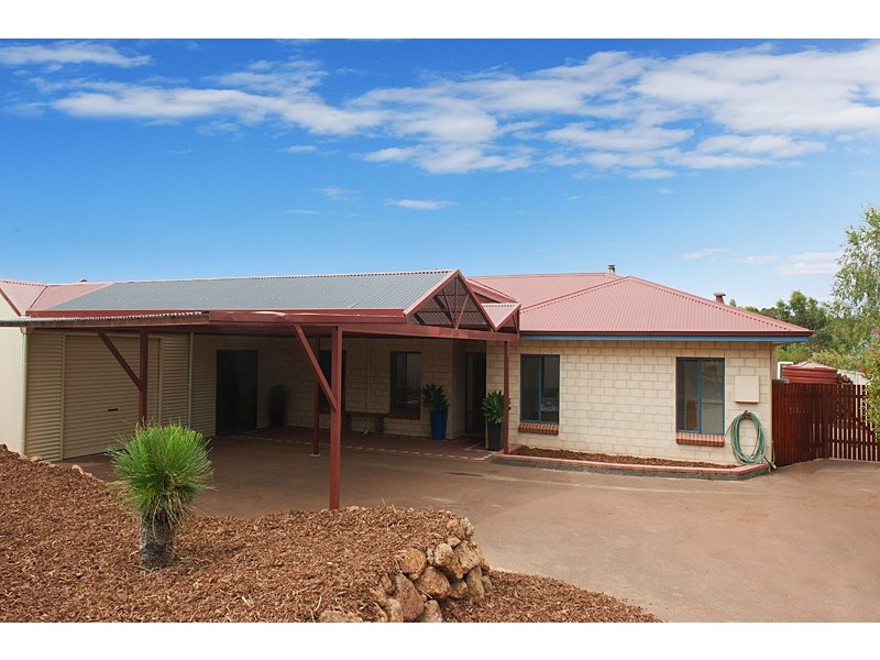 43 Duggan Drive, Cowaramup WA 6284