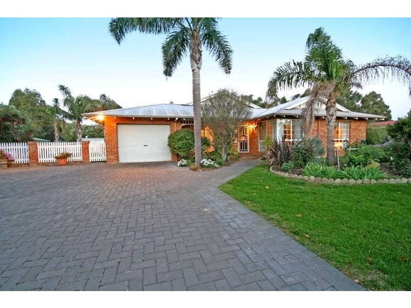37 Kalgaritch Avenue, Busselton WA 6280