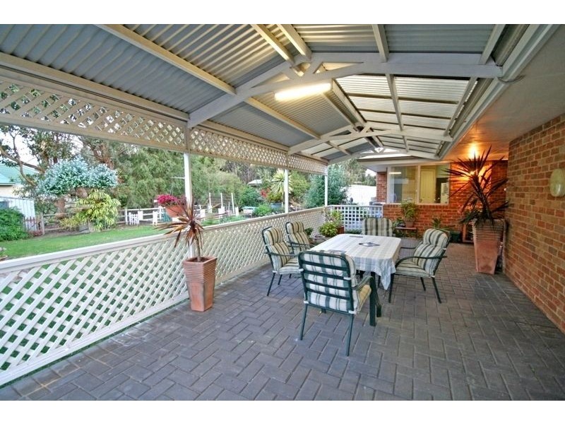 37 Kalgaritch Avenue, Busselton WA 6280