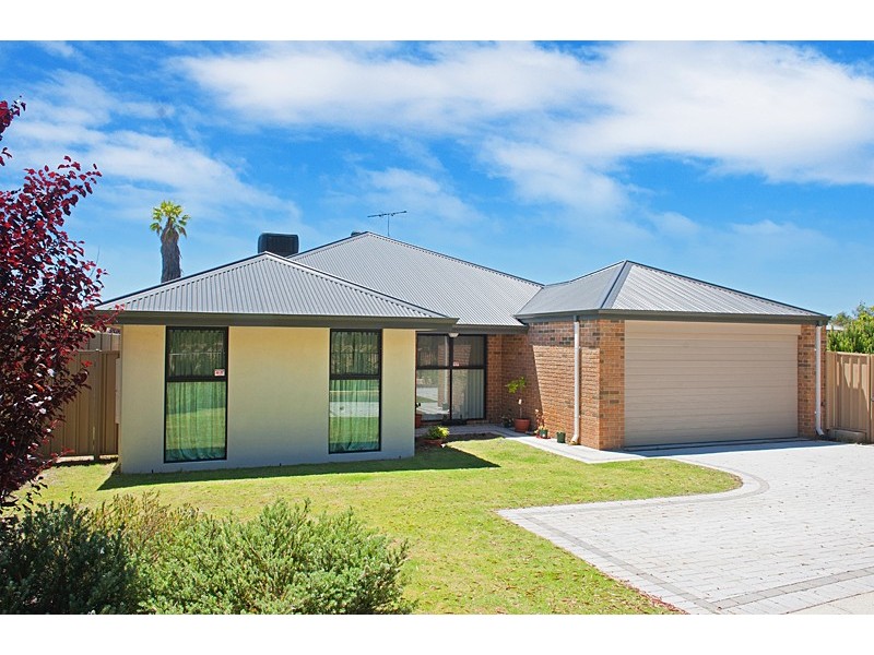 99 Broadwater Boulevard, Broadwater WA 6280