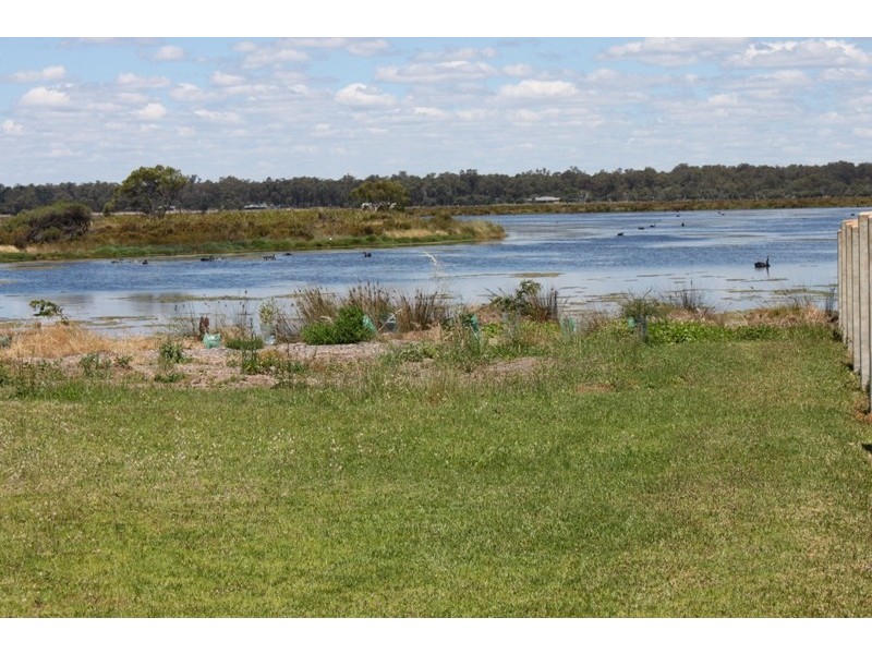 15 Estuary View Drive, Wonnerup WA 6280