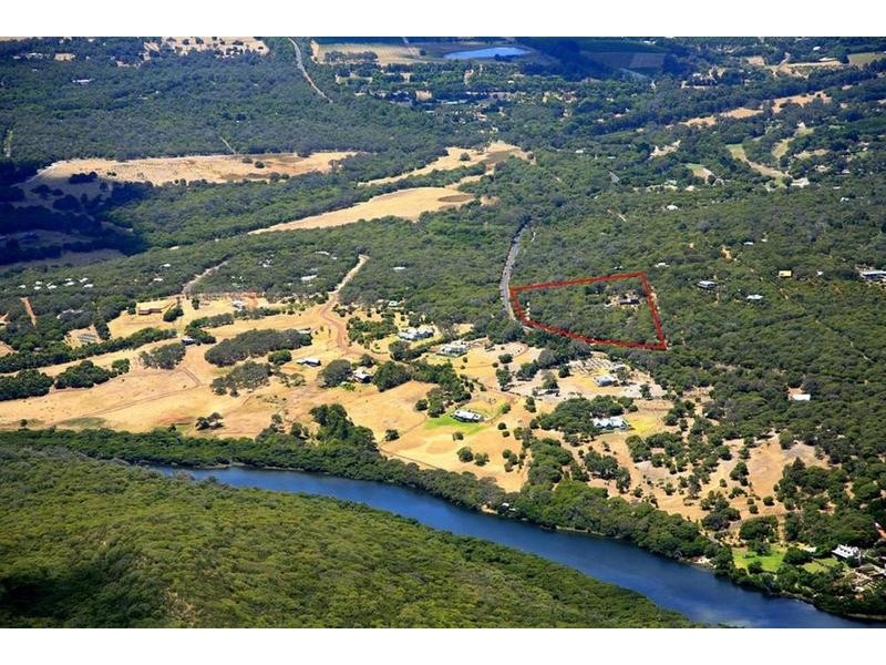 1 Isaacs Road, Margaret River WA 6285