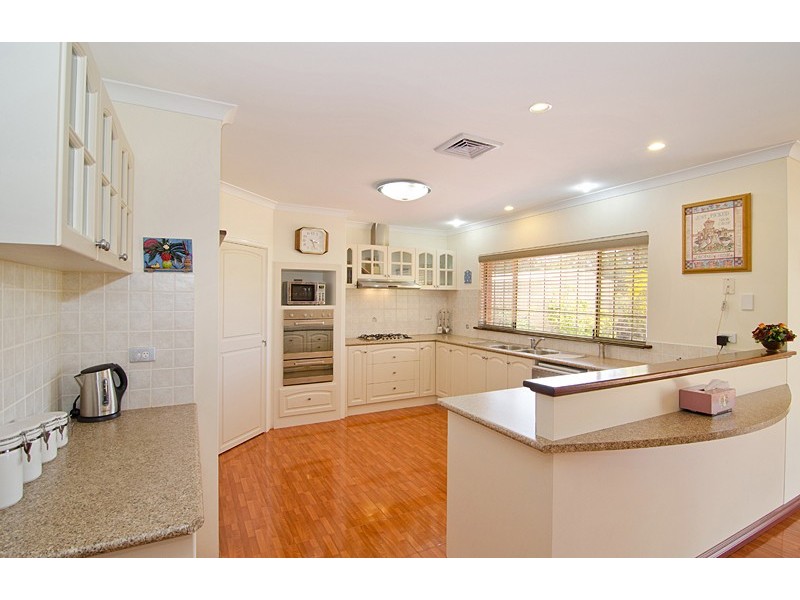 8 Canola Grove, Busselton WA 6280