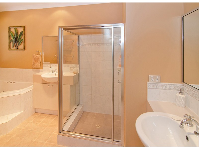 8 Canola Grove, Busselton WA 6280