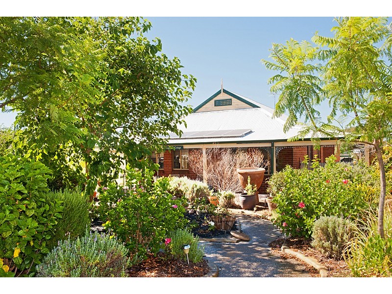 28 Lilly Crescent, Busselton WA 6280