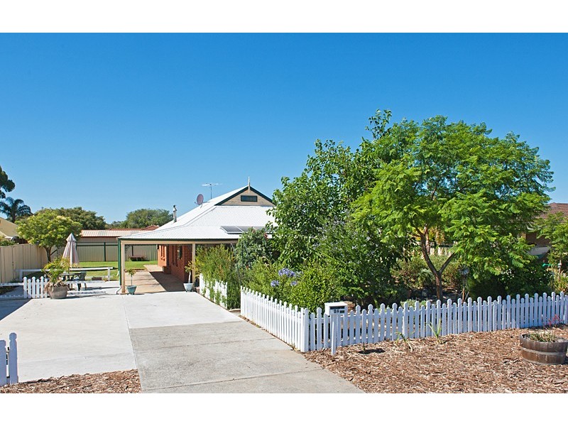 28 Lilly Crescent, Busselton WA 6280