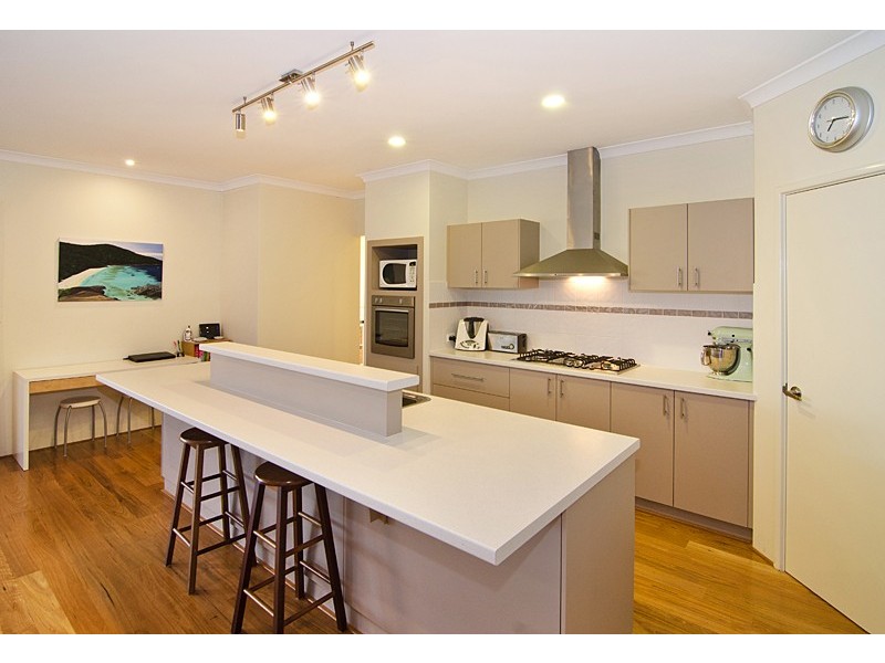 10 Stockyard Lane, Geographe WA 6280