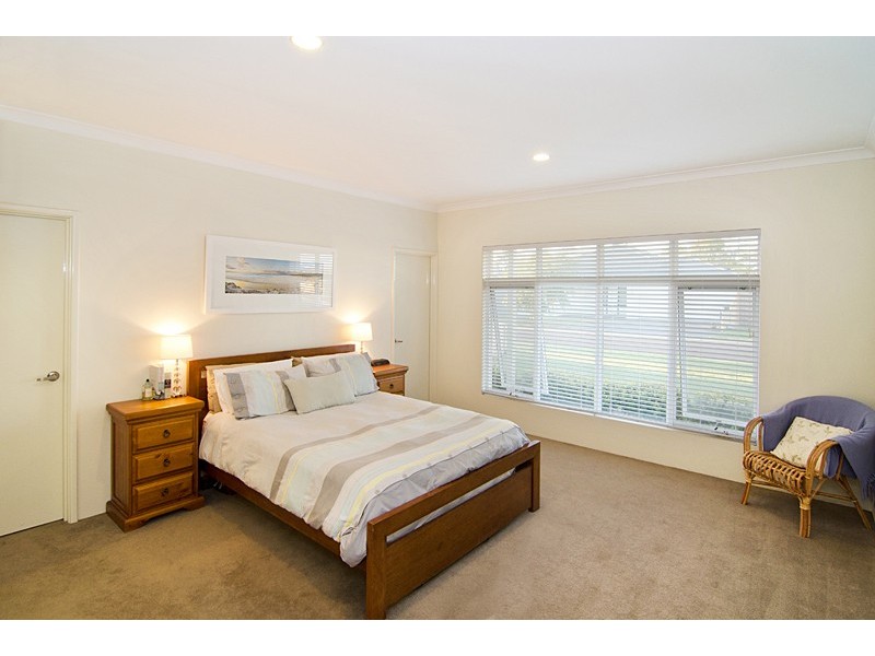 10 Stockyard Lane, Geographe WA 6280