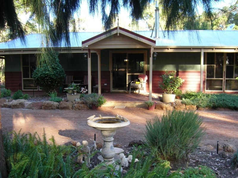 123 Silverwood Road, Metricup WA 6280
