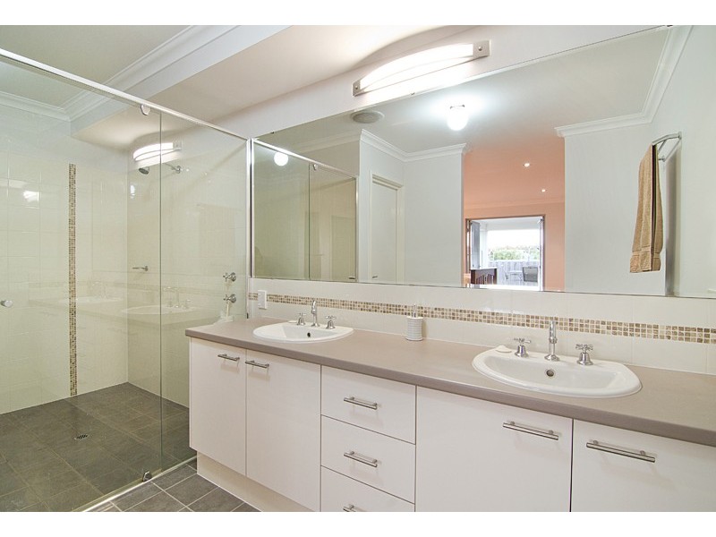 11 Deason Way, Dunsborough WA 6281