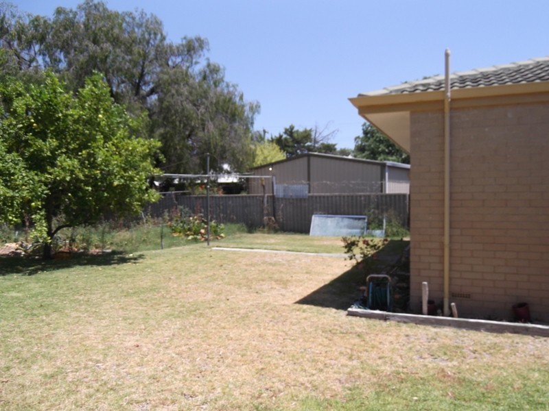 4 Derek Street, West Busselton WA 6280
