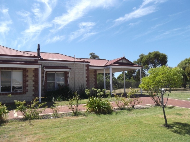 2/10 Beaufort Crescent, Busselton WA 6280
