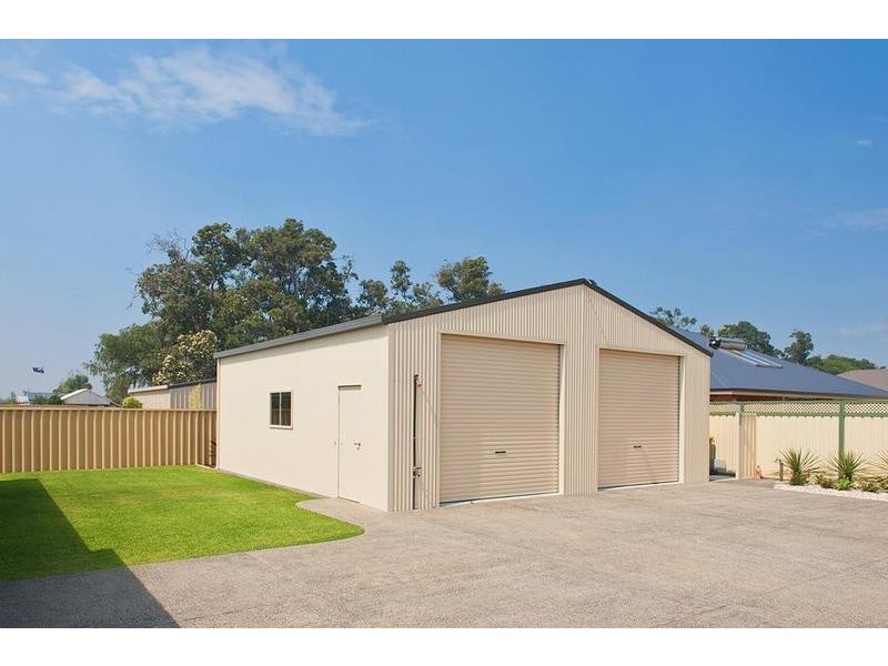 102 Hawker Approach, Yalyalup WA 6280