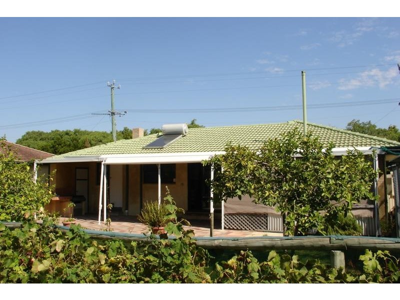417 Bussell Highway, Broadwater WA 6280