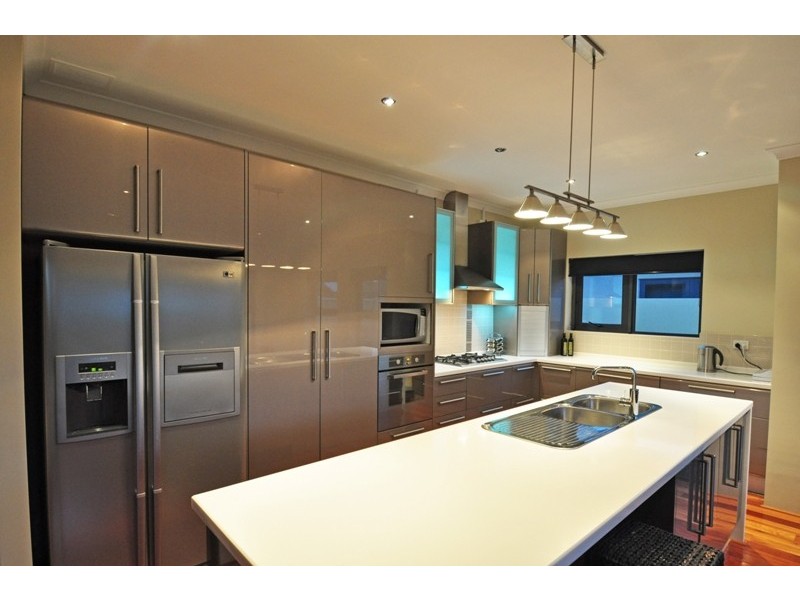 3 Seagull Drive, Broadwater WA 6280