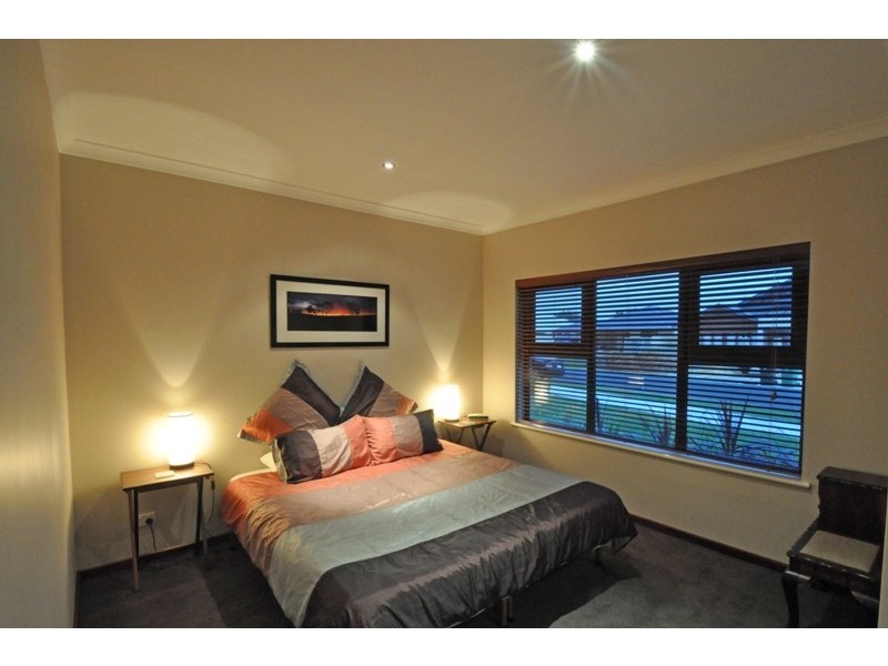 3 Seagull Drive, Broadwater WA 6280