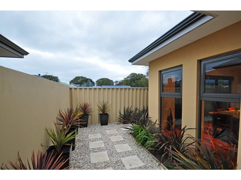 3 Seagull Drive, Broadwater WA 6280