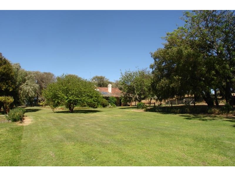 434 Forrest Beach Road, Wonnerup WA 6280