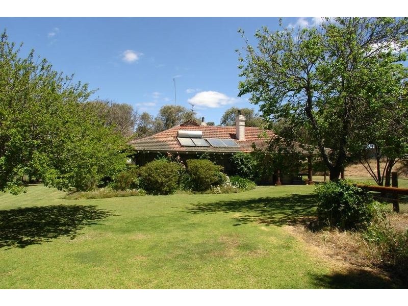 434 Forrest Beach Road, Wonnerup WA 6280