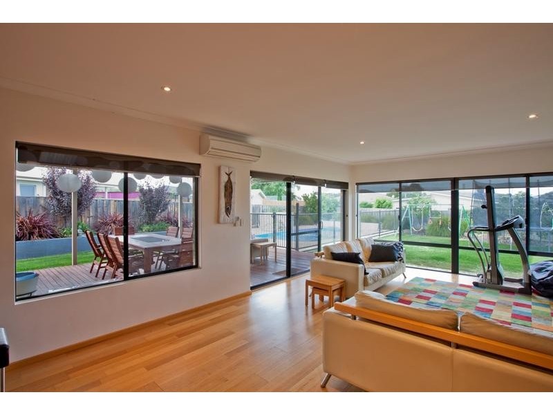 6 Amiro Street, Dunsborough WA 6281