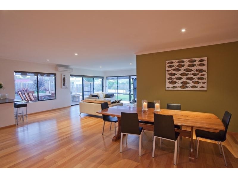 6 Amiro Street, Dunsborough WA 6281