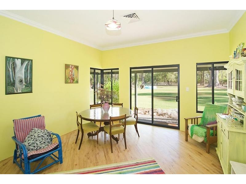 36 Forest Court, Reinscourt WA 6280