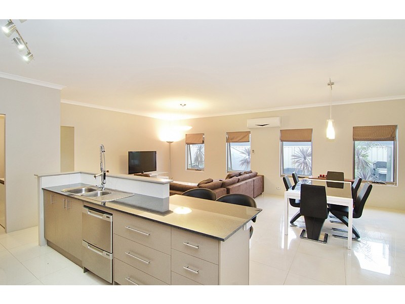 68 Lancaster Drive, Busselton WA 6280