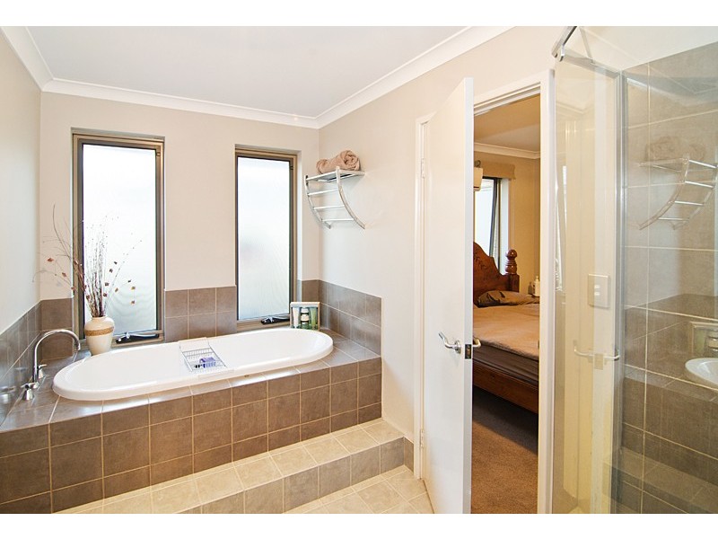 68 Lancaster Drive, Busselton WA 6280