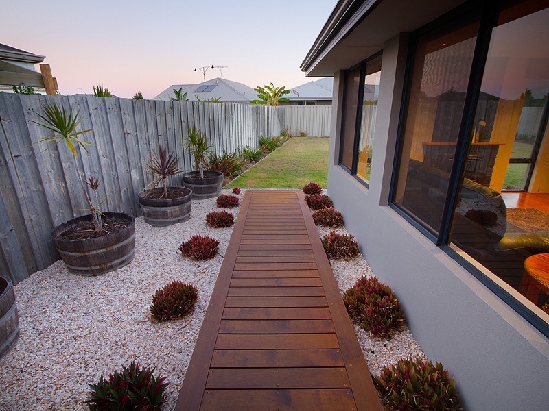 12 Oakmont Crescent, Dunsborough WA 6281