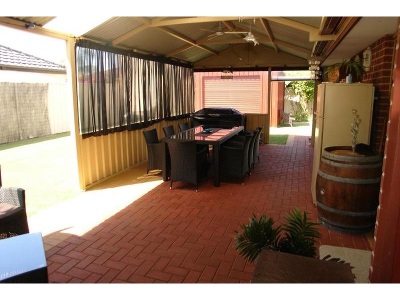 13 Rudis Way, Broadwater WA 6280