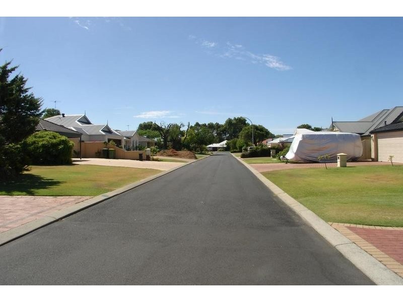 13 Rudis Way, Broadwater WA 6280