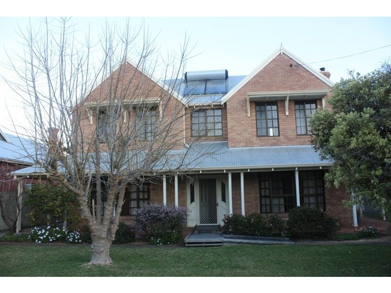 4 Adelaide Street, Busselton WA 6280